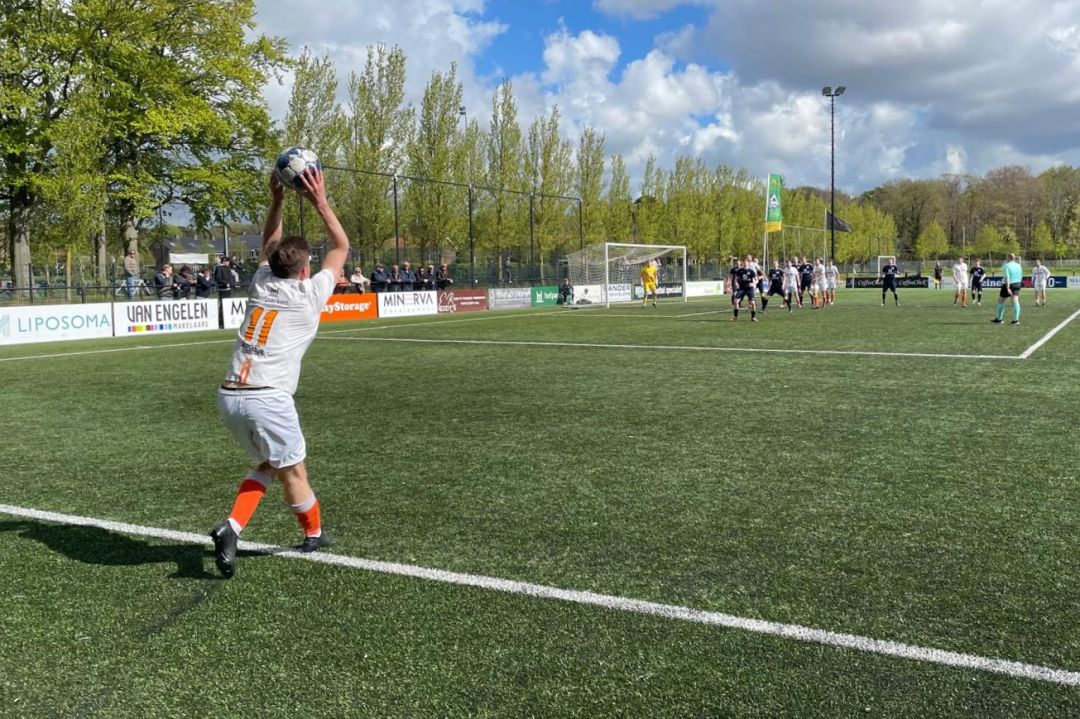 Bloemendaal_SVA_Voetbal_in_Haarlem