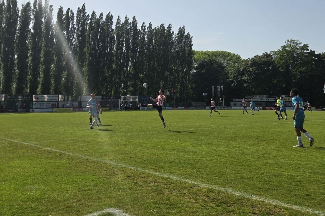 Hollandia_Hoofddorp_Voetbal_in_Haarlem