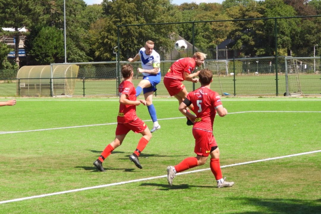 IJmuiden_Saenden_Voetbal_in_Haarlem