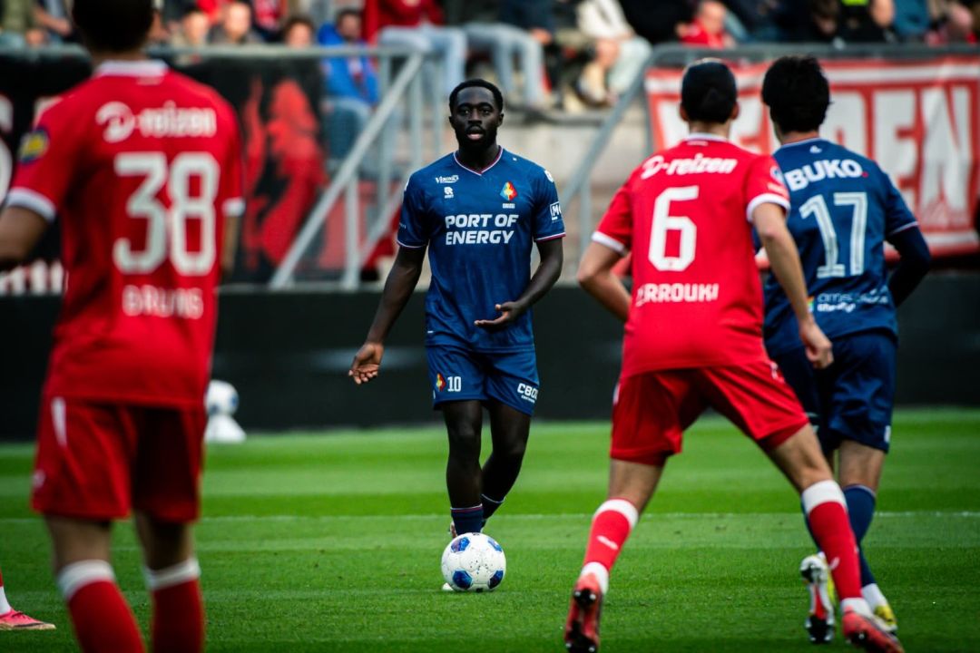 Twente_Telstar_Voetbal_in_Haarlem
