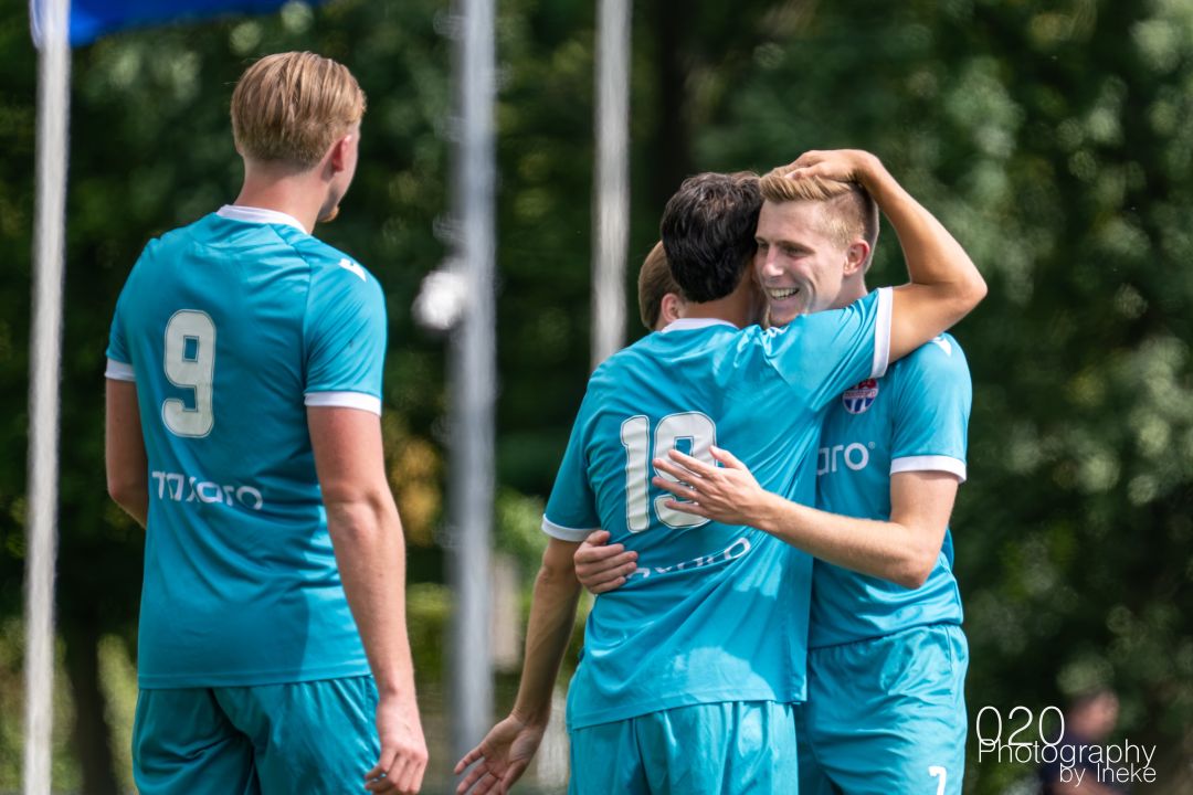 Victoria_Hoofddorp_Voetbal_in_Haarlem (5)