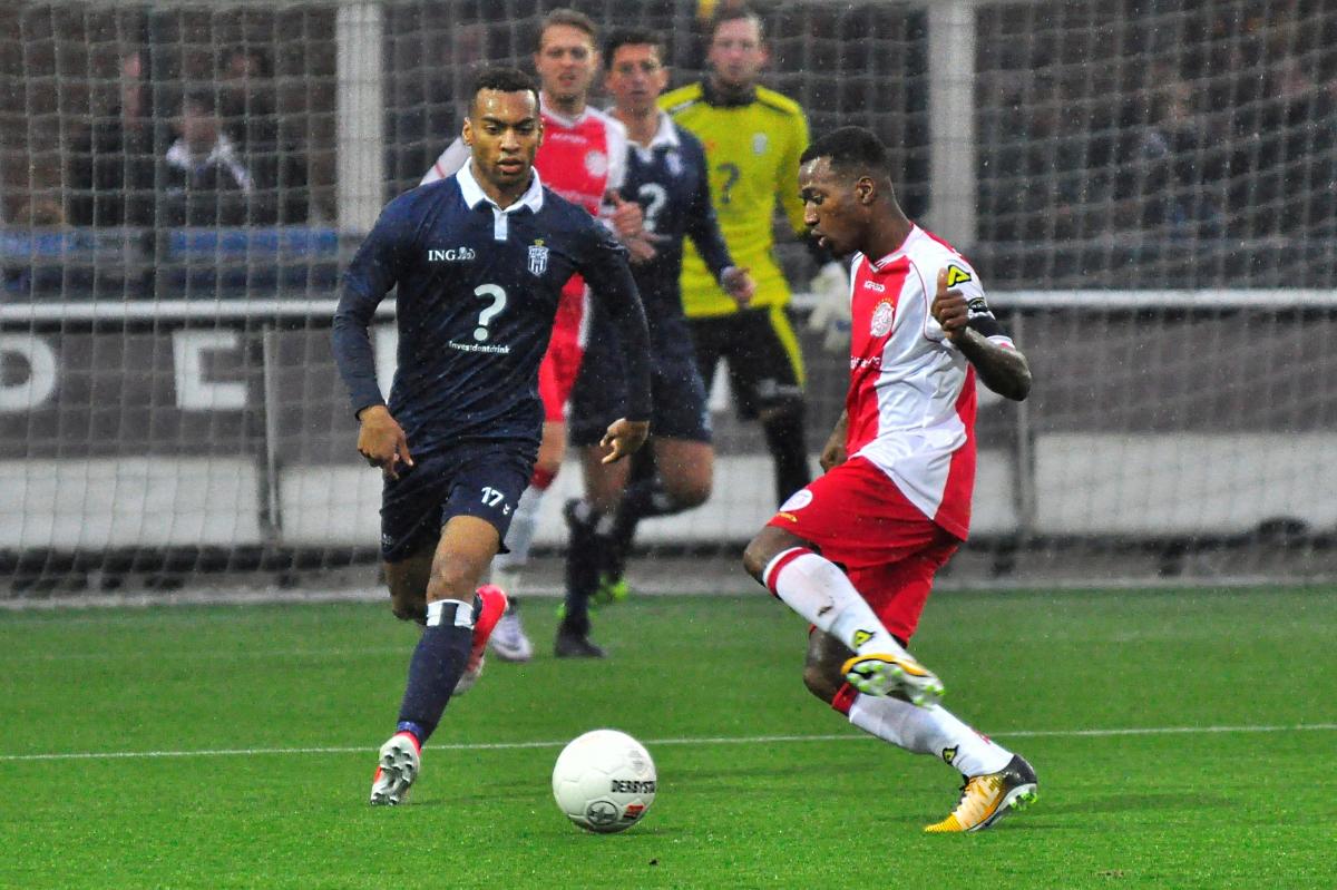 IJsselmeervogels-Koninklijke-HFC-Voetbal-in-Haarlem (1)