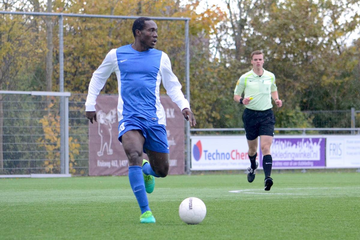 Overbos-Robinhood-Voetbal-in-Haarlem (30)
