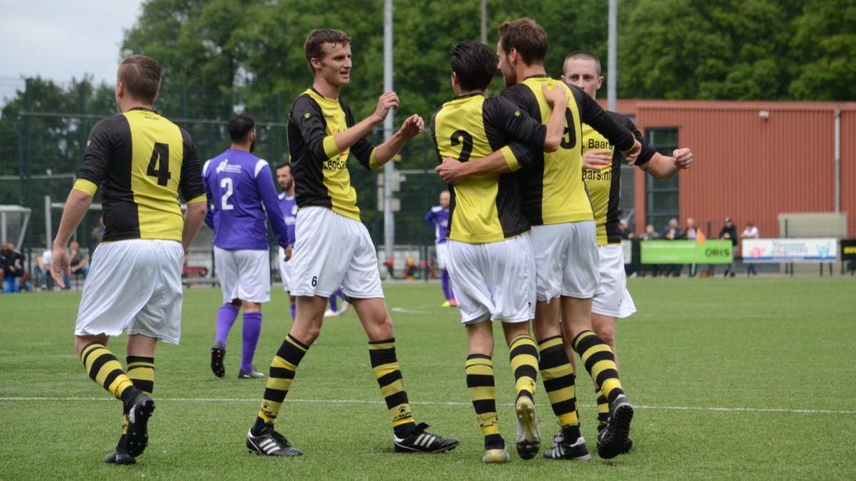 Schoten-APWC-Voetbal-in-Haarlem (17)