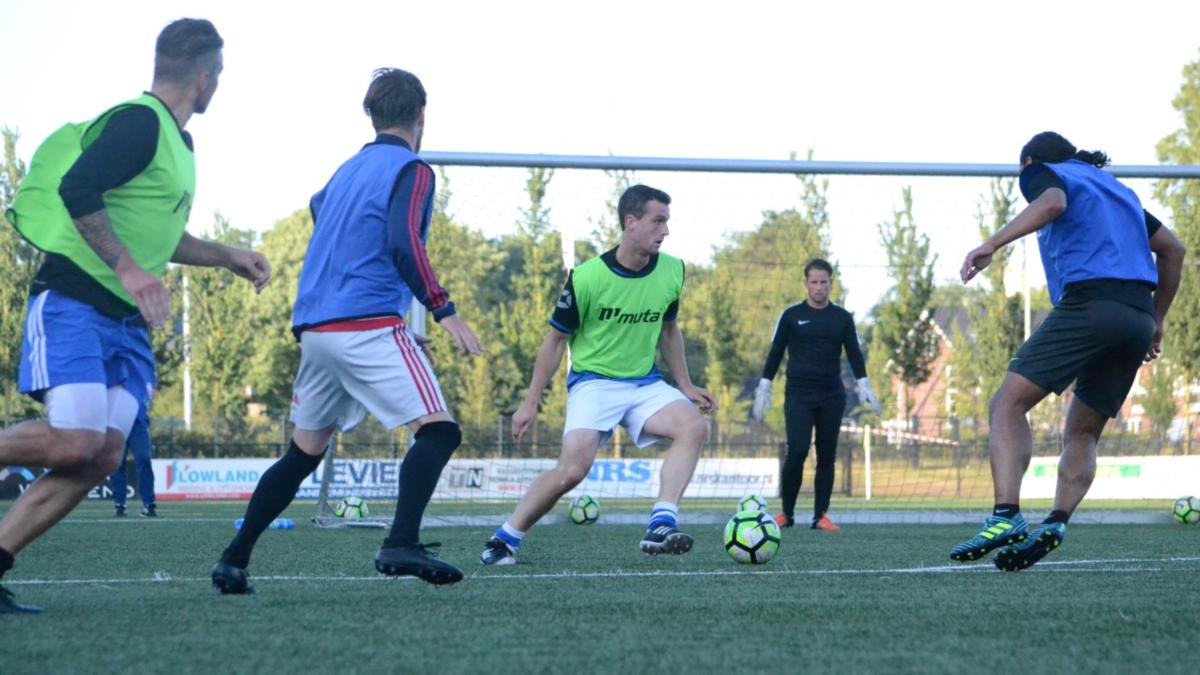 Training-All-Stars-Voetbal-in-Haarlem (95)